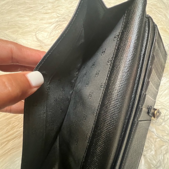 Vintage Chanel calfskin leather wallet - Picture 14 of 16